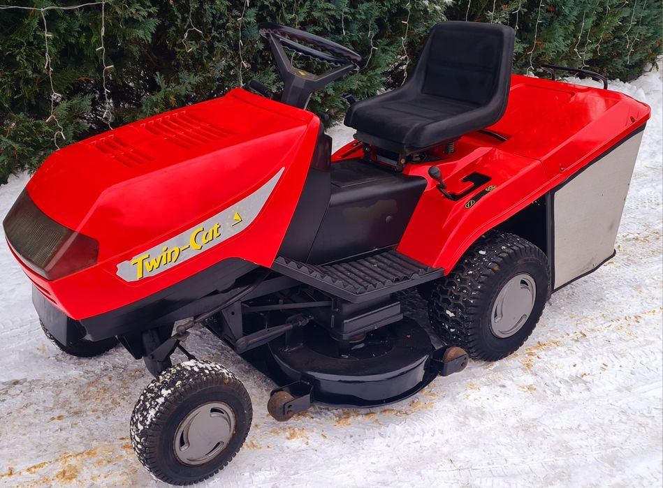 Traktorek kosiarka Castel Garden twin cut silnik 16km pompa manualna