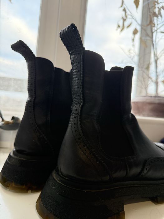 Продам шкіряні челсі 40 р