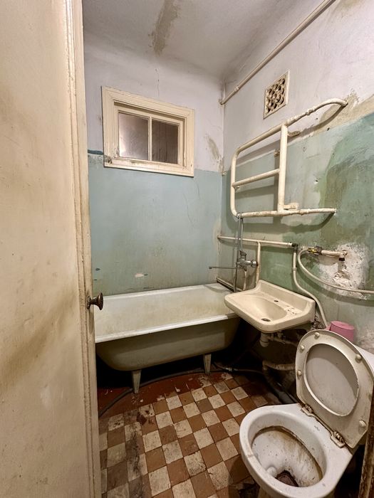 Продам 2к квартиру, пр. Ивана Мазепы, ул. Караваева,