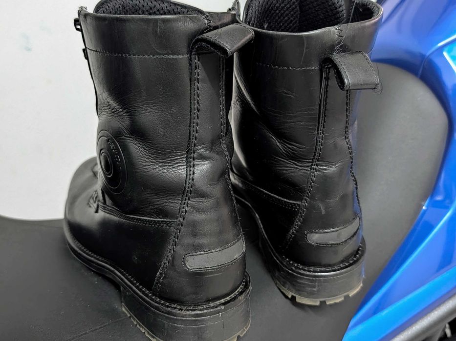 Revit Portland 41 - Botas de Moto em Pele
