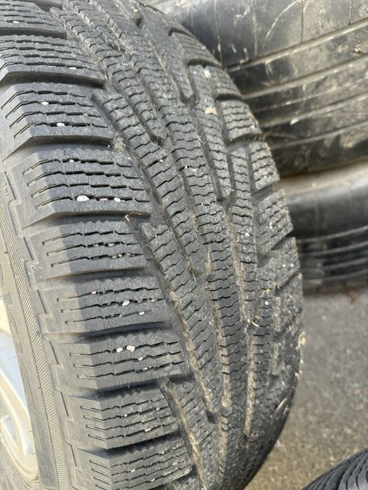 Шини резина Nokian Nordman RS2 235/65 R17 разом з диски Opel