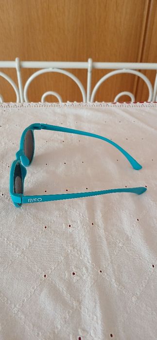 Óculos azuis, Meo, novos