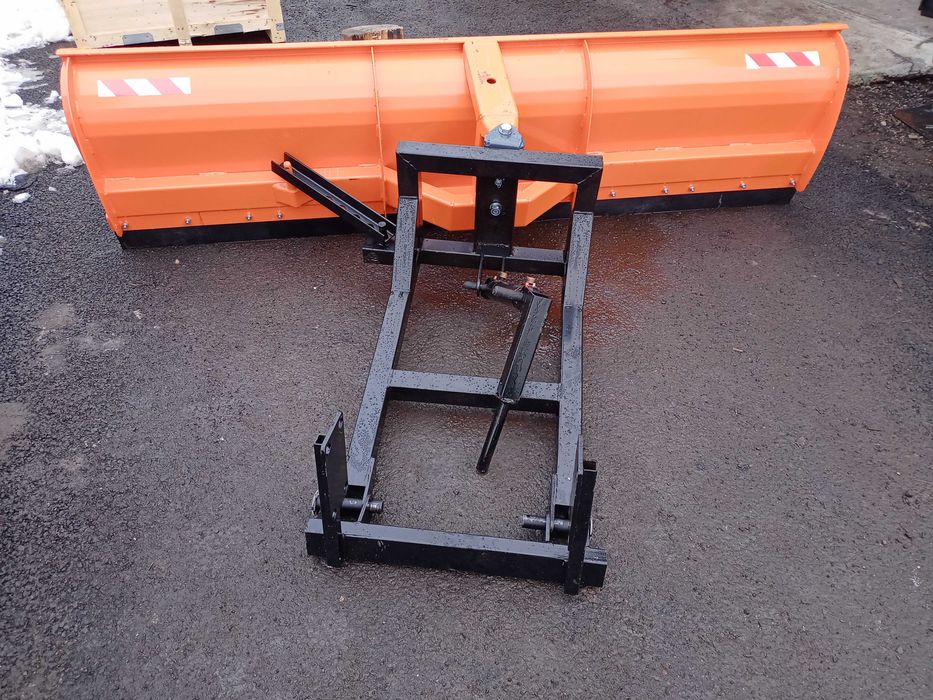 Pług do śniegu prosty obrotowy strzałkowy różne konfiguracje na tył