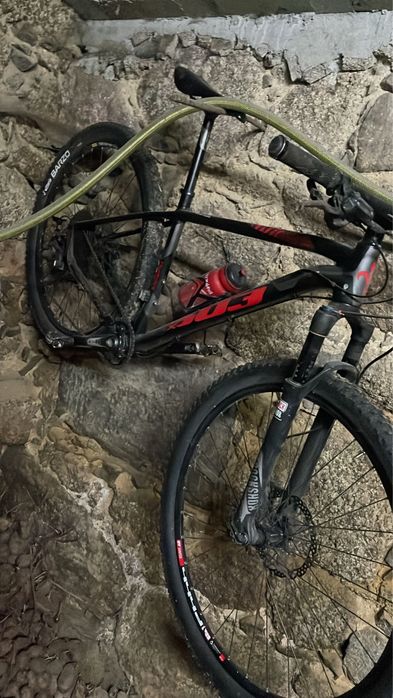 Bicicleta BTT Como nova