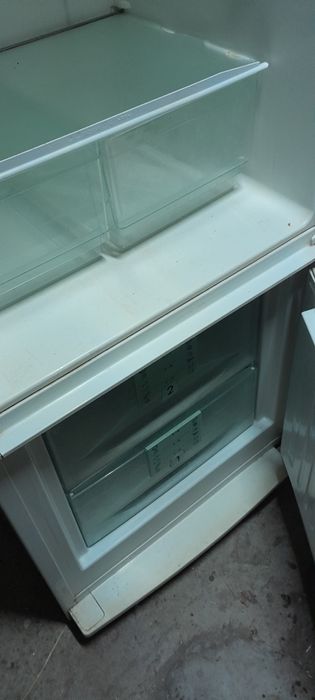 Холодильник Либхер