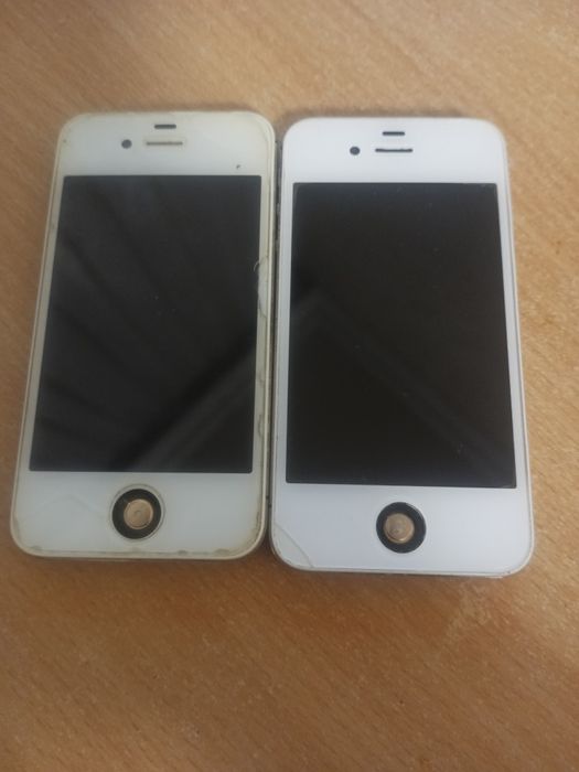 Apple iPhone 4 (2 шт) на запчастини