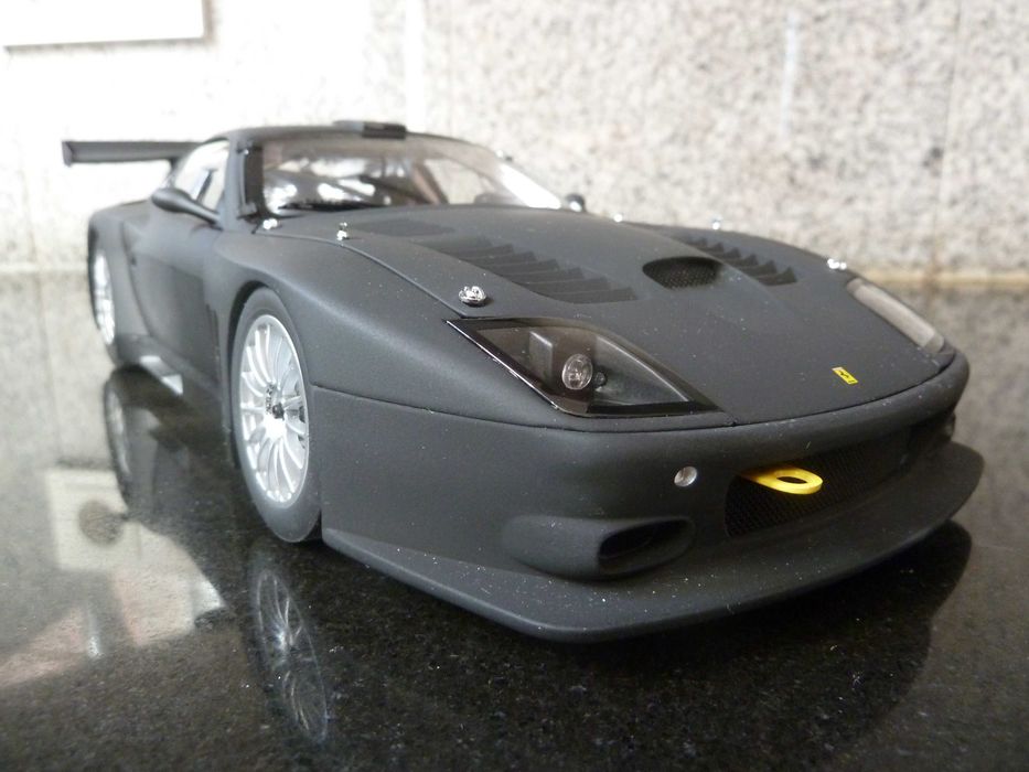 1:18 Kyosho, Ferrari 575 GTC, 2004, AutoArt Minichamps Parque das