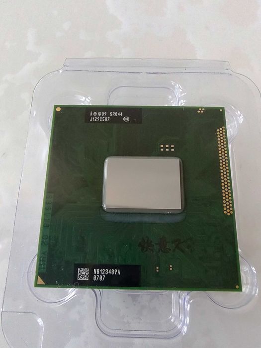 Процесор Intel Core i5-2540m + термопаста GD-900 + стікер