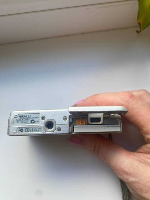Nikon Coolpix S1