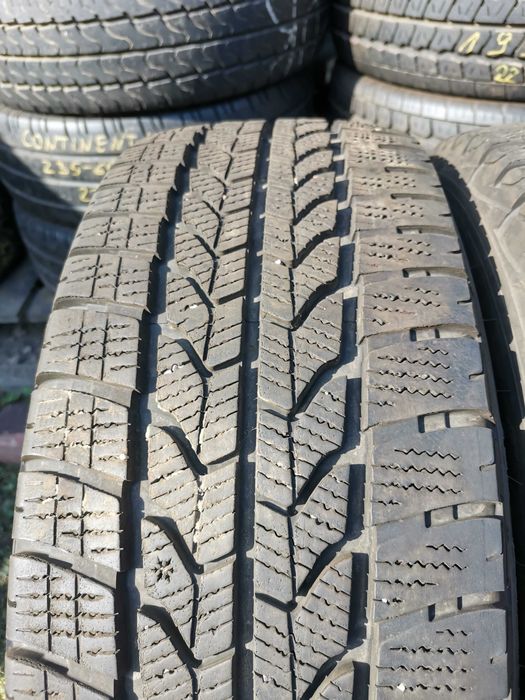 bus zima 235/65/16C Goodyear UltraGripp Cargo z 2025r 4szt