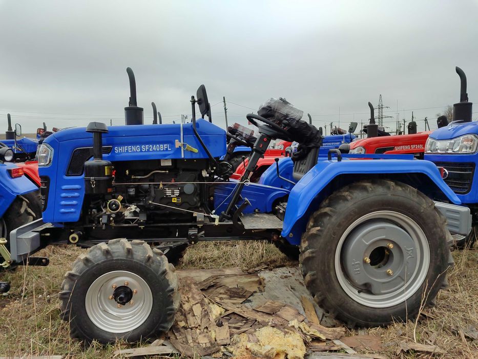 Трактор Шифенг 240 БФЛ