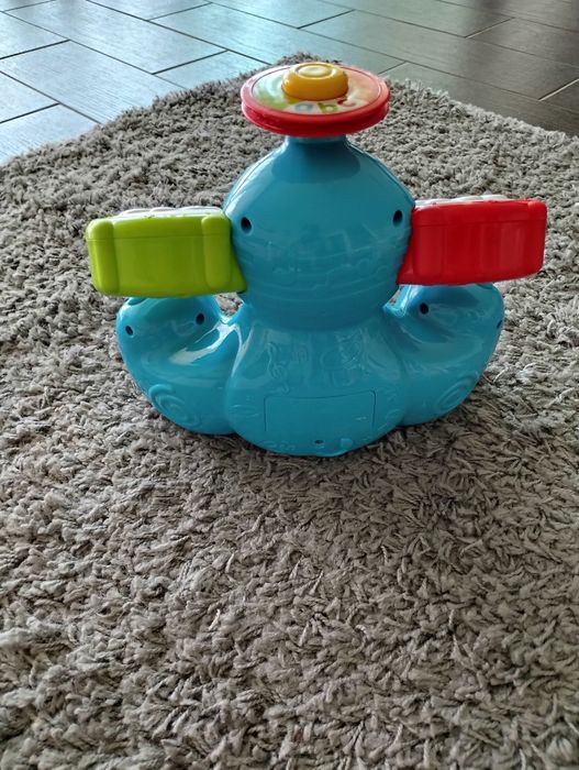 Elefante musical Clementoni