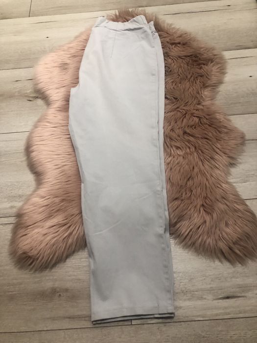 Spodnie materiałowe