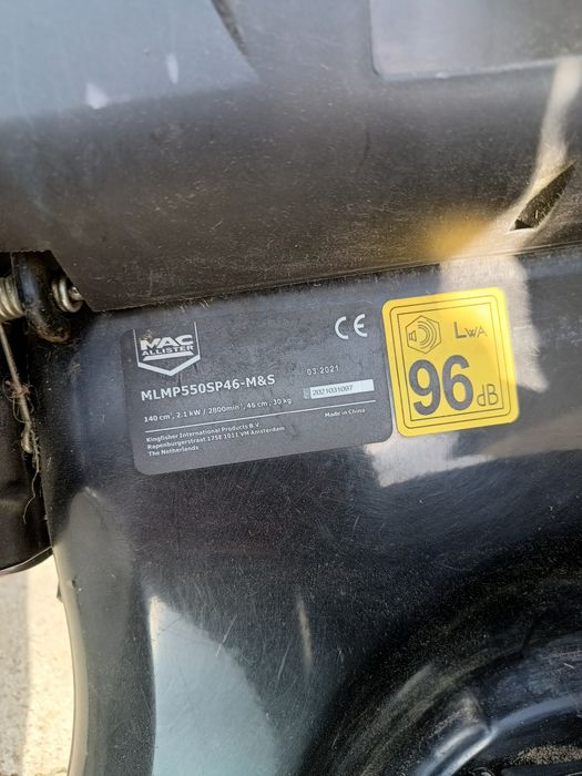 Kosiarka spalinowa z napędem mocna