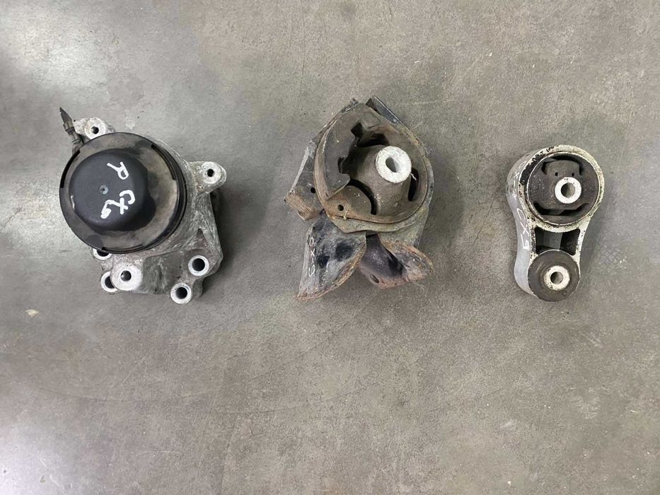 Подушка опора двигуна двигателя Mazda CX-9 CX9 3.7 07-14р.