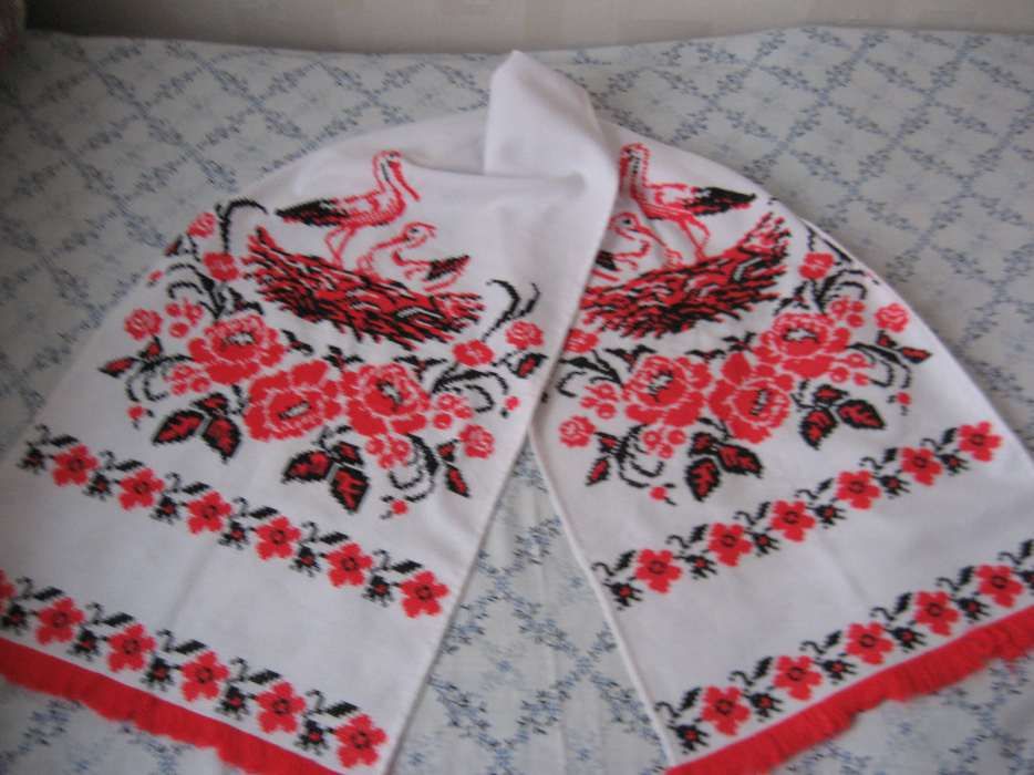 вишитий рушник на весілля