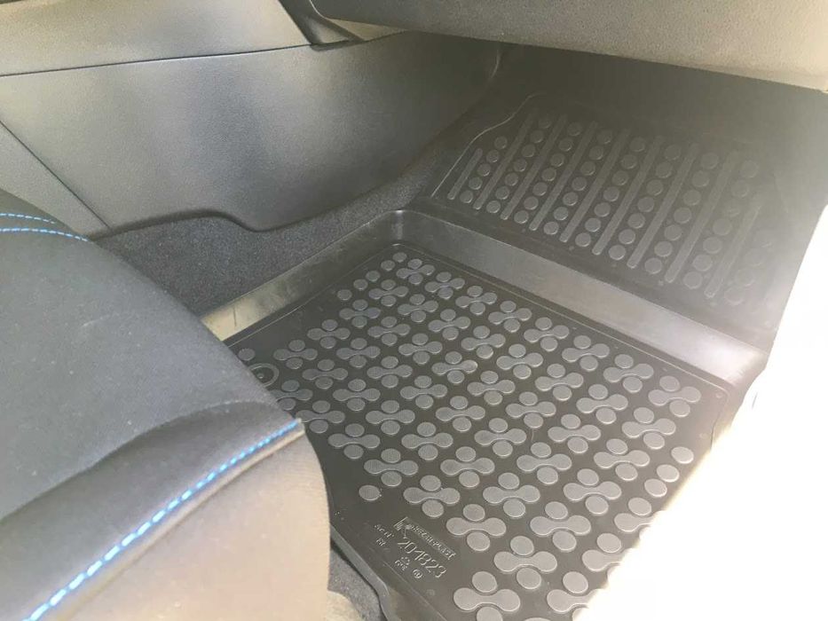 Tapetes impermeáveis para Nissan Leaf 2