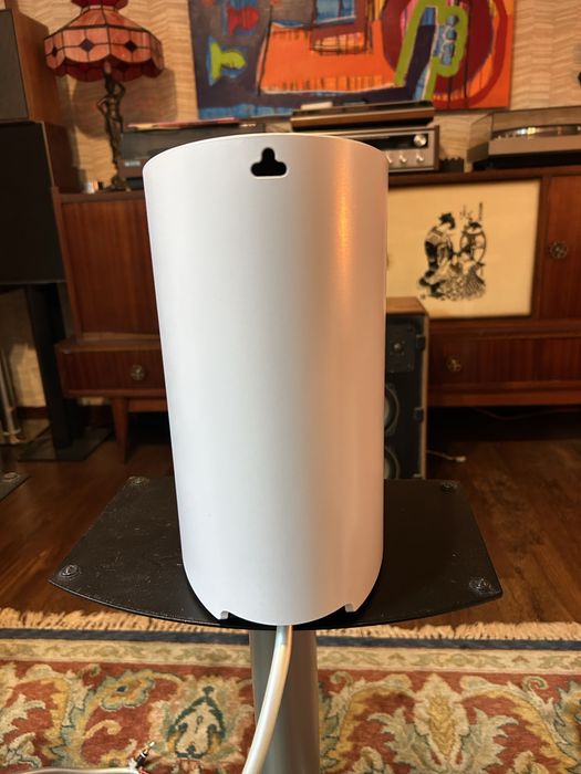 Fantasticas colunas monitoras LINN Kiko como novas. Excelente som