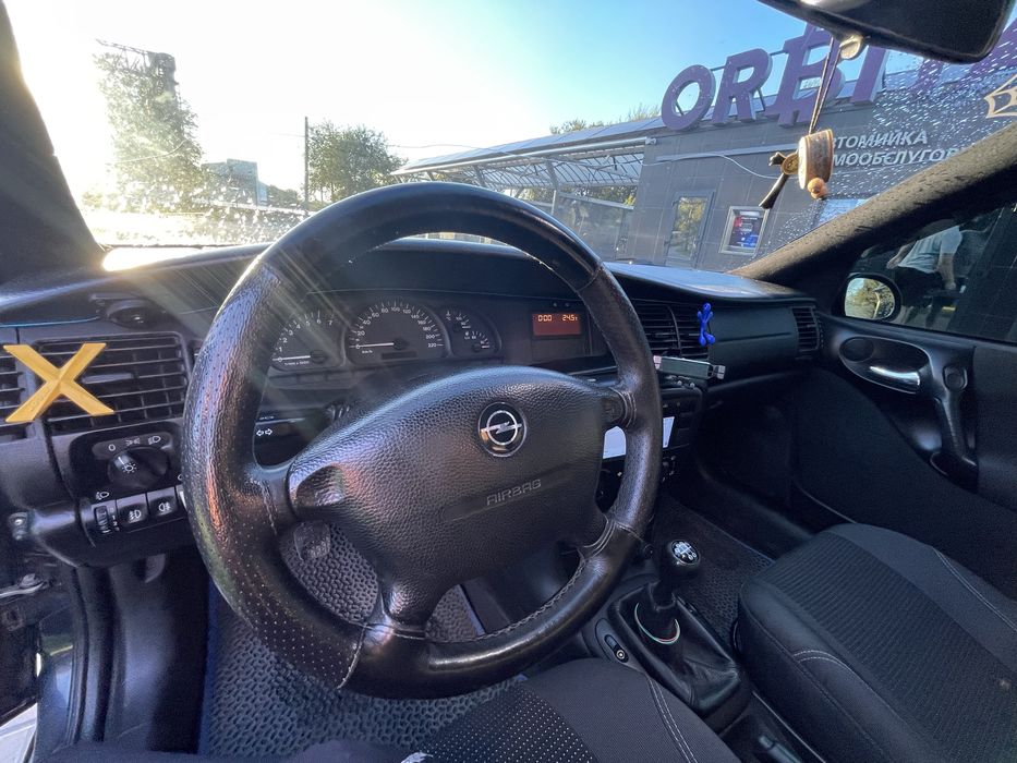 Opel vectra b 1.8