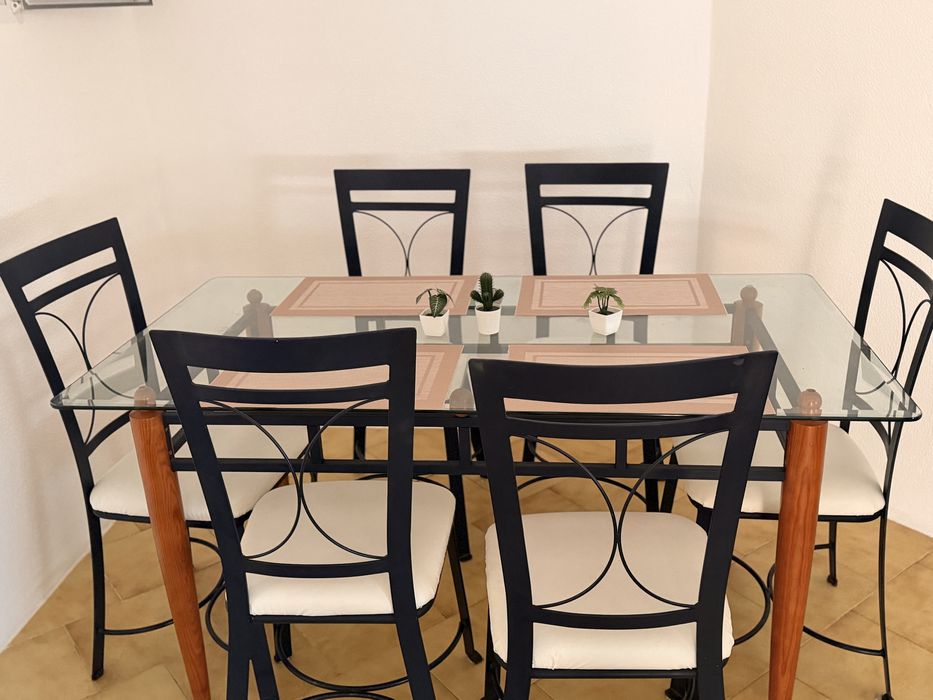 Mesa de jantar para 6 pessoas