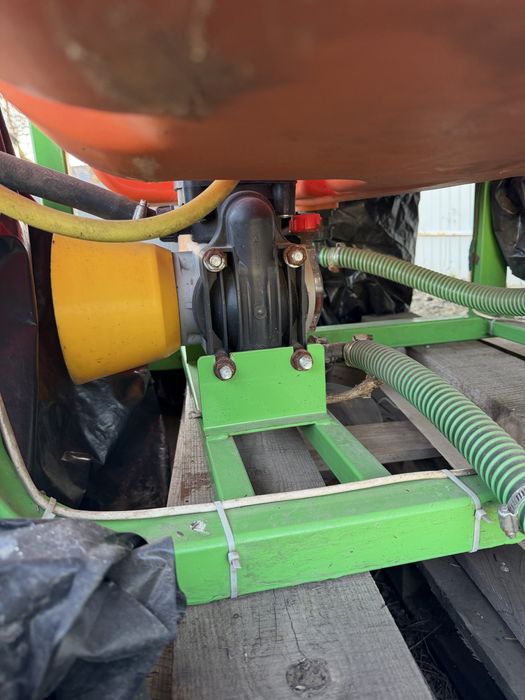 Оприскувач на 1000 літрів