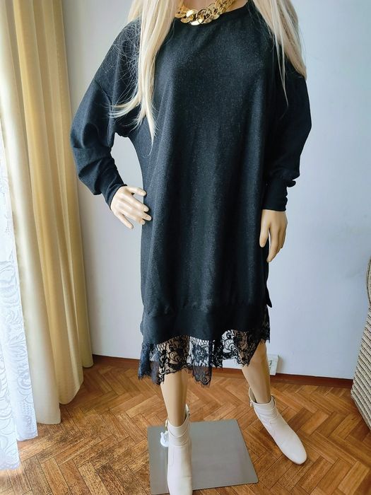 Czarna sukienka Made in Italy z koronką elegancka oversize tunika plus