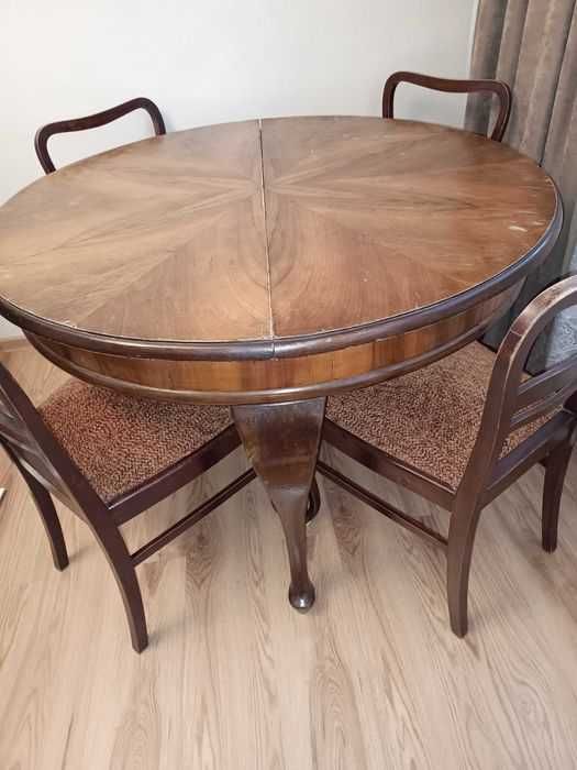 Stół okragły rozkładany i 6 krzeseł