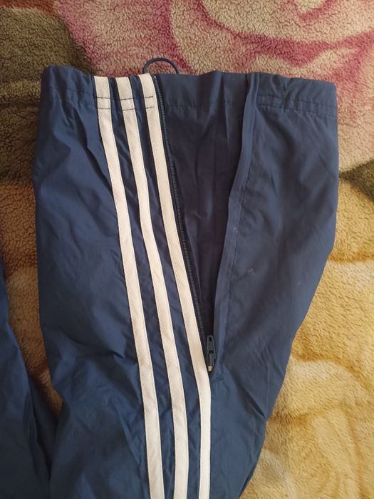 Штани adidas розмір( М)