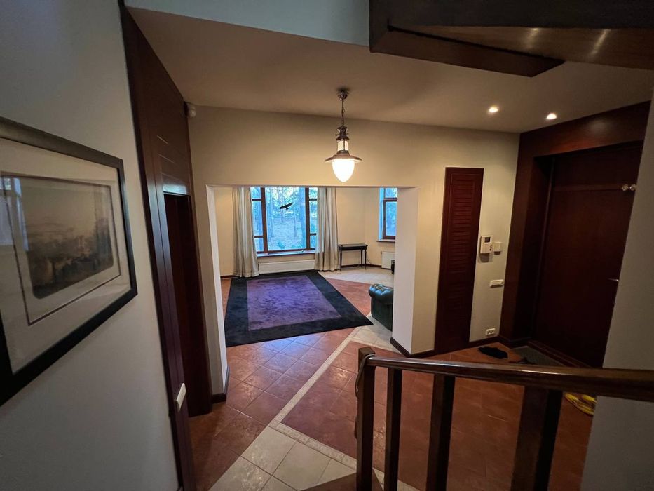 Продаётся эксклюзивный дом в Обуховке в сосновом лесу и возле реки