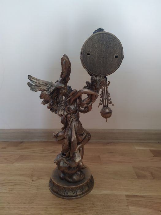 Годинник, часи, сувенір