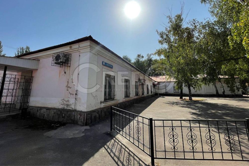 Продаж 1-поверхової будівлі, вул. Ф. Караманця