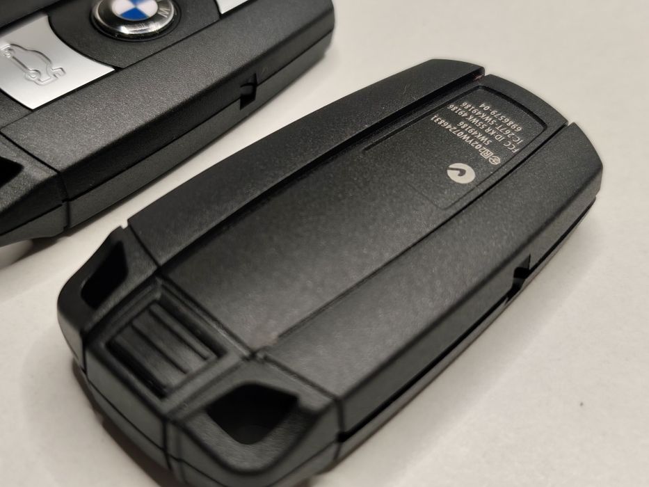 Carcaça Chave Comando BMW Série 1 E87 E81 E82 E88 3 5 X1 X5 X6 3 Botões Lâmina Logótipo Emblema Novo