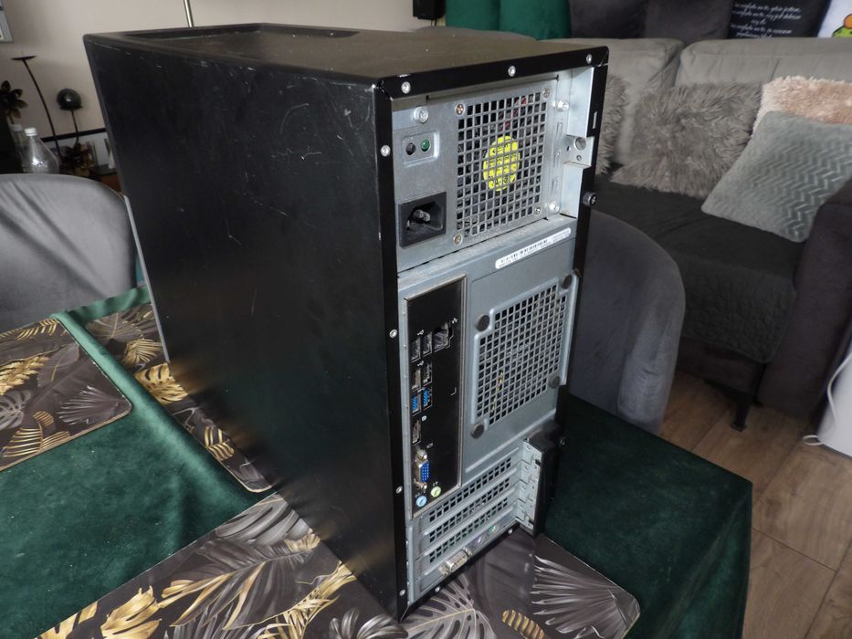 Komputer DELL optiplex 3020