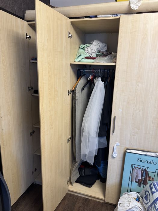 Шафа для одягу самовивіз