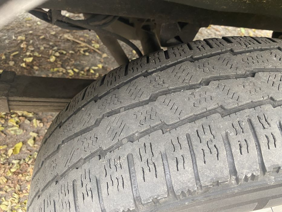 Резіна мішелін 225/70 15с