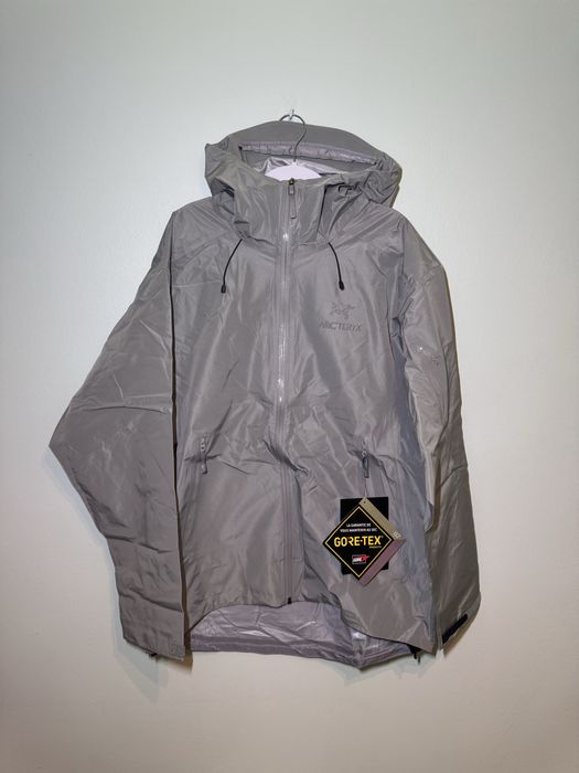 Arcteryx Beta LT silver