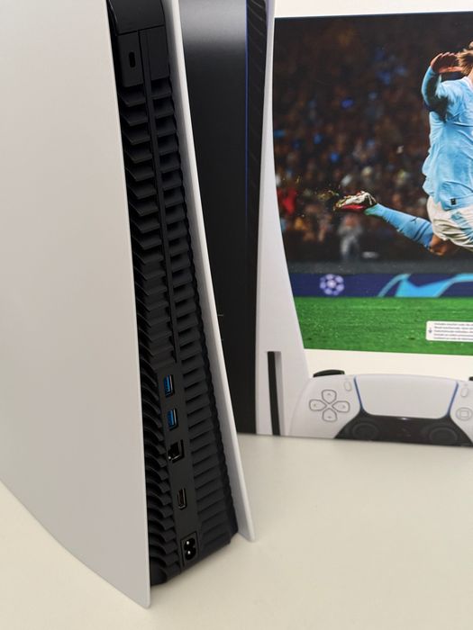 PlayStation 5 CFI-1216A + 2 Dualsense
