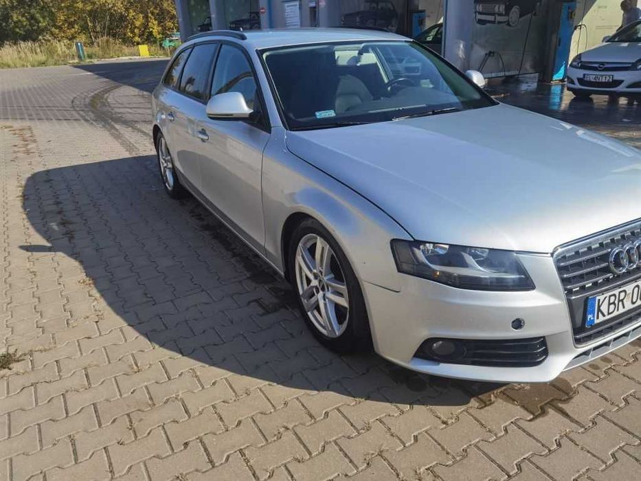 AUDI A4 B8 2.0 tdi  stan bardzo doby