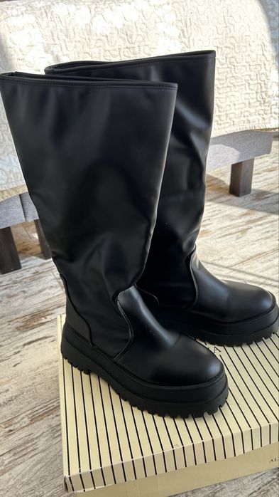 Ботинки на весну/ осінь