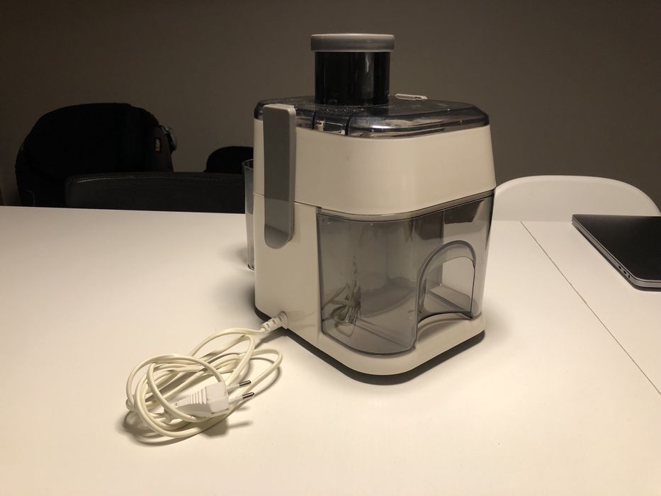 Máquina de sumos Kunft