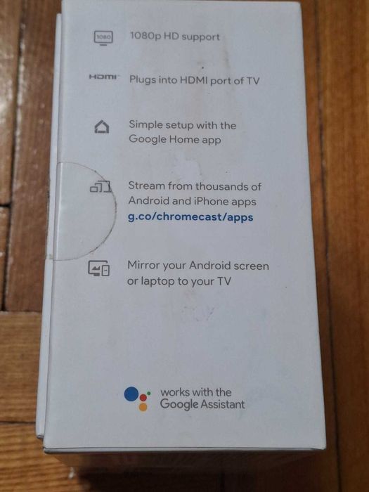 Медіаплеєр Google Chromecast (3rd Gen) Black підключається до HDMI