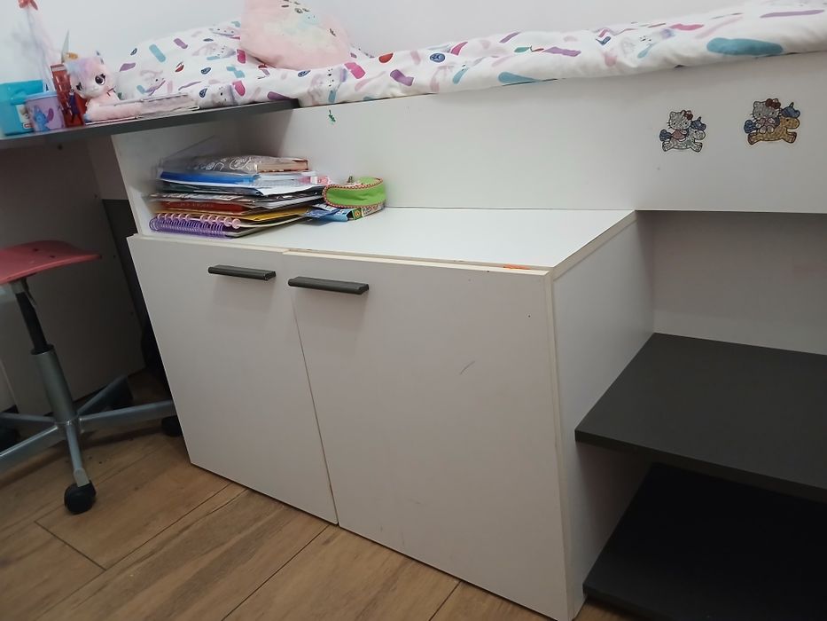 Łóżko z biurkiem 2 w 1 + fotel obrotowy