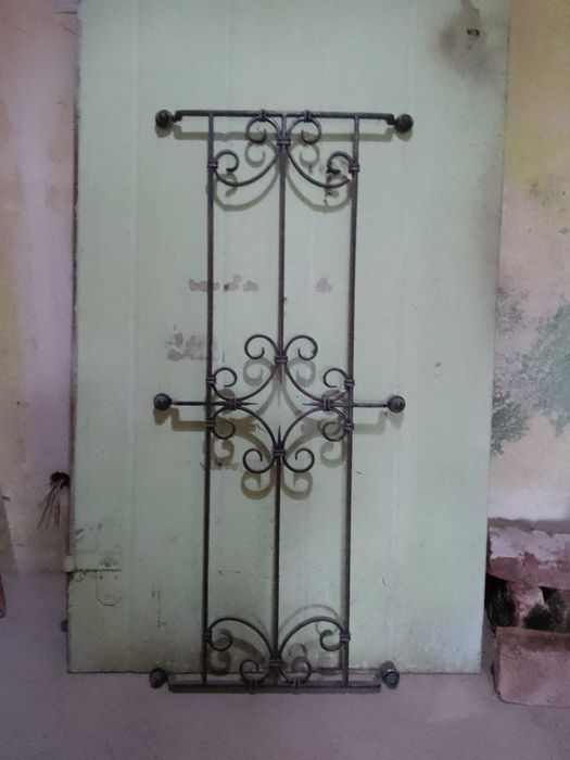 Drzwi do pieca,kraty..pralka i żelastwo..