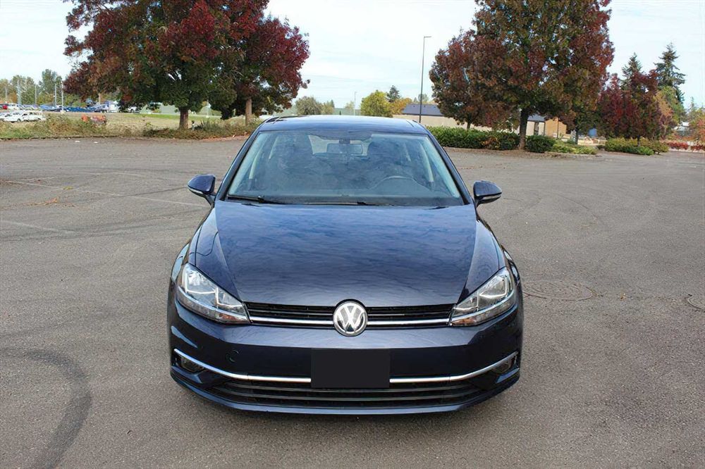 Volkswagen Golf      2018