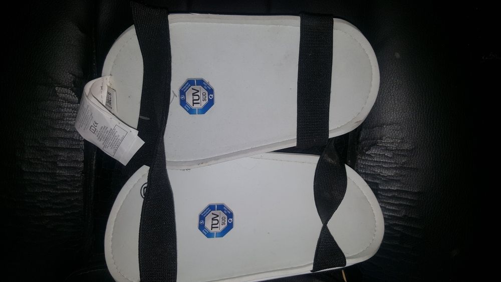 Caneleiras originais Adidas