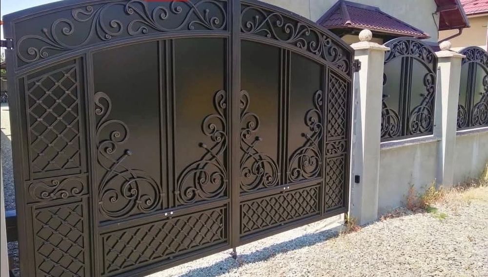 Відкатні ворота для дому.