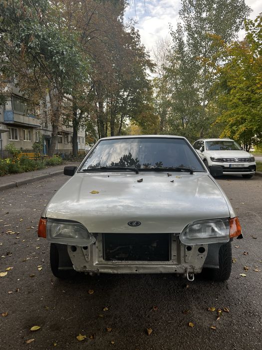 В Продажі Lada 2115 інжекторна