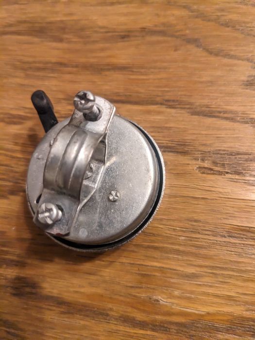 Dzwonek metalowy srebrny retro