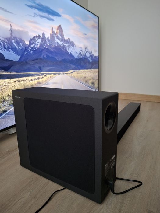 TV TCL 65" 4K + Soundbar Hisense — vendo junto ou separado