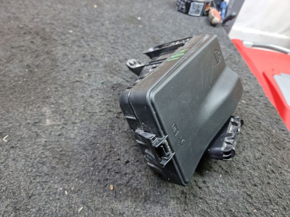 Корпус запобіжників ID4 id.4 Корпус предохранителей ід4 ід 4 id 4